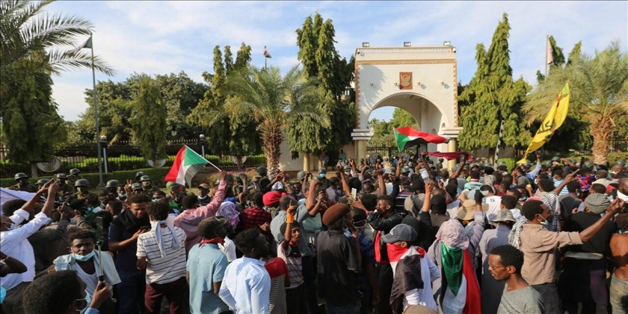 Sudan'da "askeri darbe" karşıtı protestolarda ölü sayısı 46'ya yükseldi