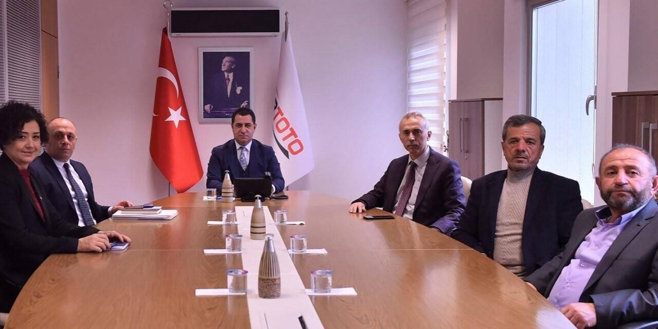 Taşova’ya 3 spor tesisi için anlaşma imzalandı