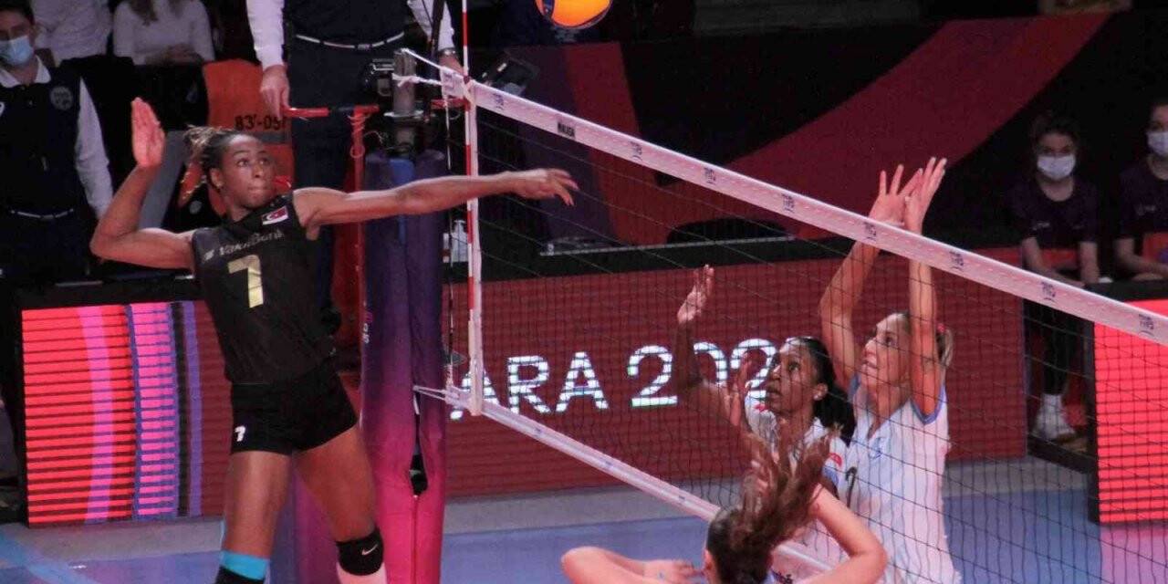 FIVB Kadınlar Dünya Kulüpler Şampiyonası: Minas Tenis Clube: 0 - VakıfBank: 3