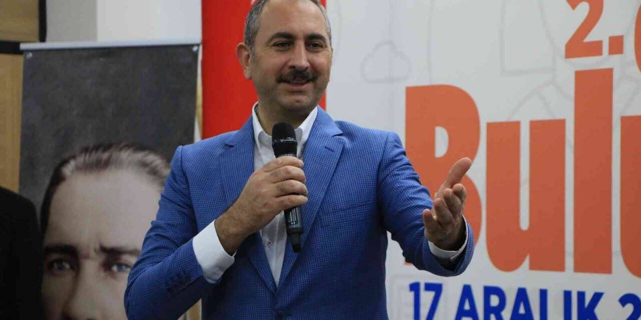 Adalet Bakanı Gül: “Türkiye ne zaman kendi ayakları üstünde durmaya çalışsa hukuksuzluk ve antidemokratik uygulamalar devreye girdi”