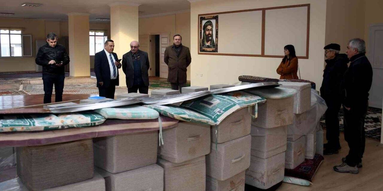 Kuşadası Belediyesi Davutlar Cemevi’nin eksiklerini giderecek