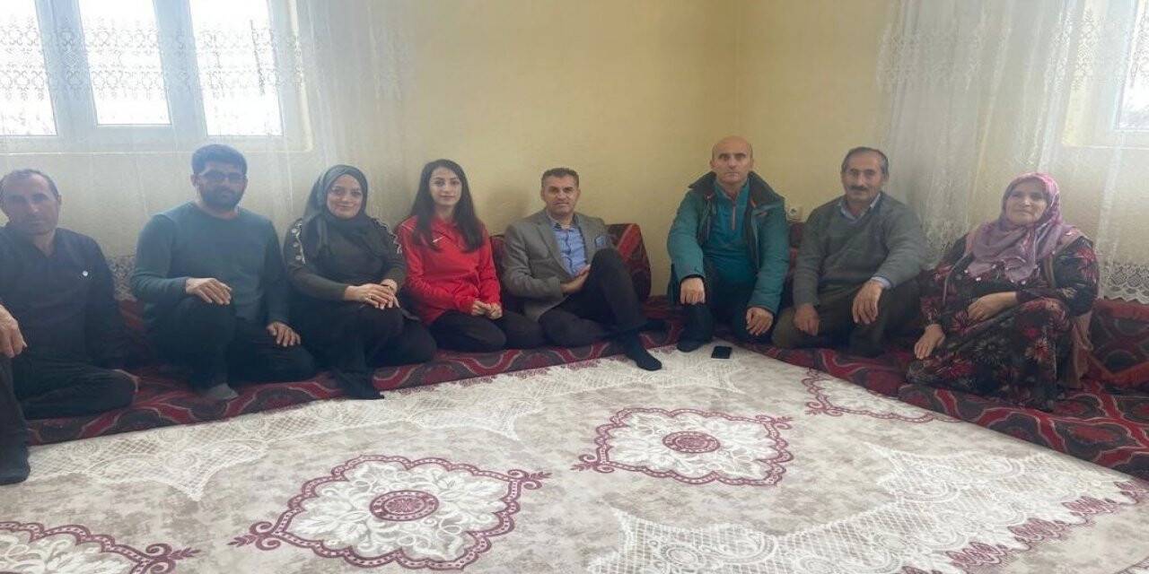 Müdür Yıldırım’dan milli sporcuya ziyaret