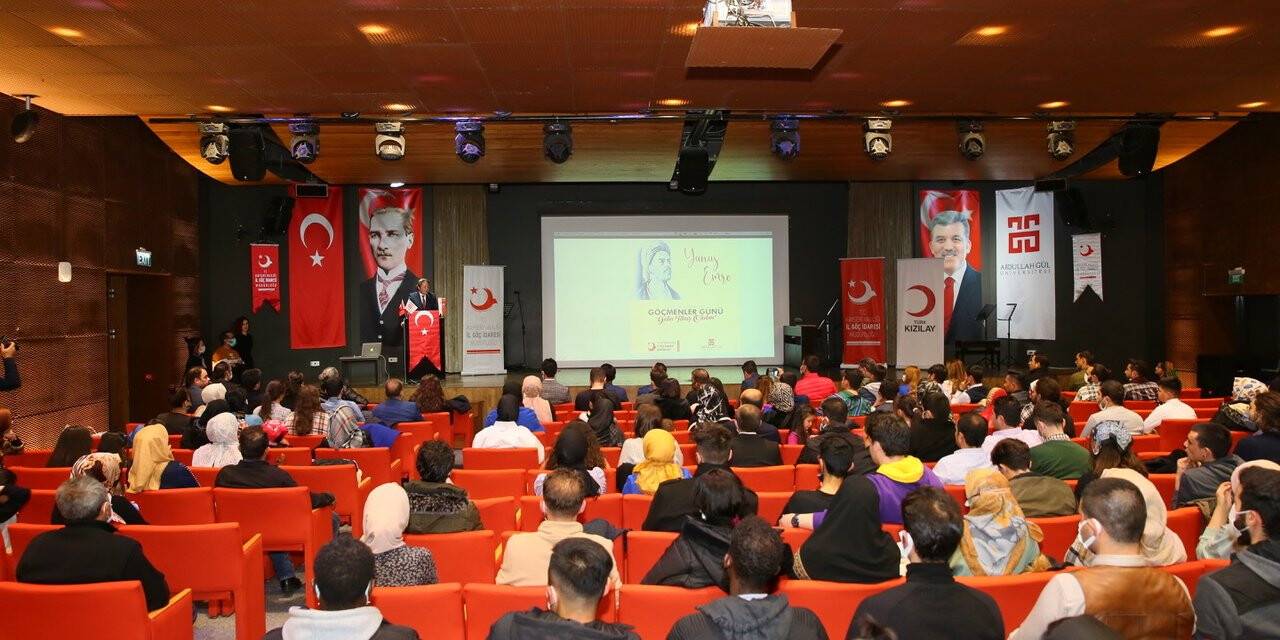 Uluslararası Göçmenler Günü AGÜ’de Kutlandı