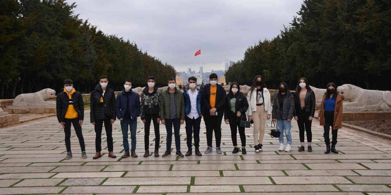 Beytüşşebaplı öğrenciler Anıtkabir’de