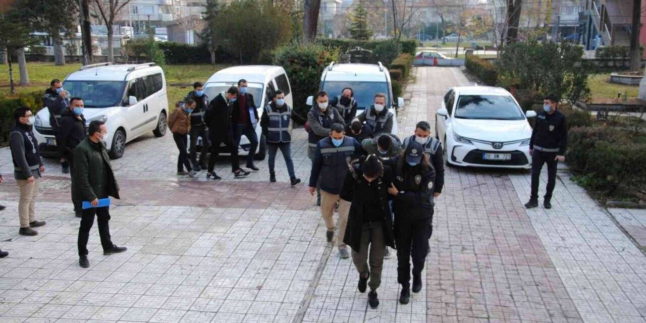 Çivril’de uyuşturucu ticareti yapan 6 şüpheli yakalandı