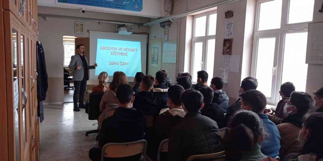 Afyonkarahisar’da diksiyon ve hitabet eğitimi