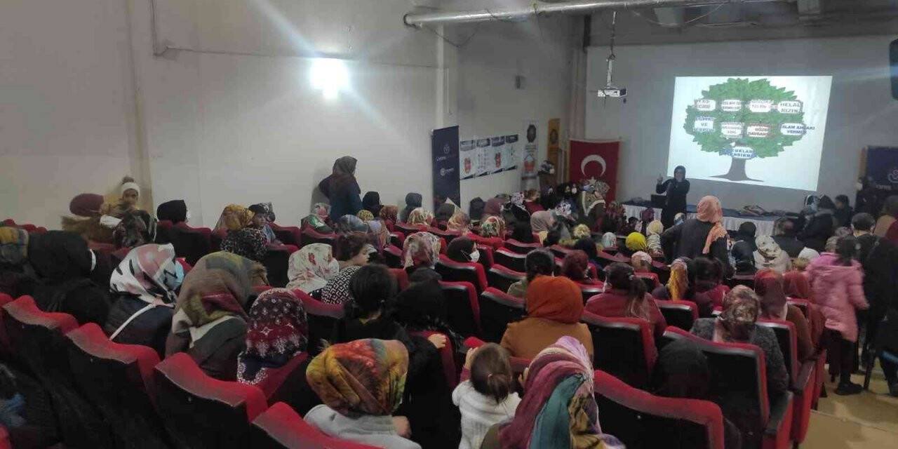 Diyarbakır’da ’Anne-Baba Mektebi’