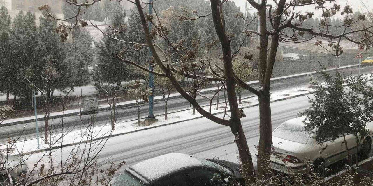 Tahran’a mevsimin ilk karı yağdı