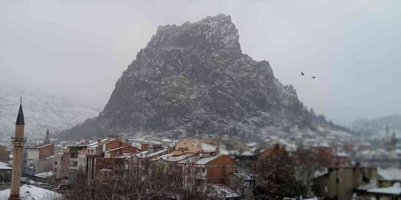 Afyonkarahisar’da kar yağışının 3 gün sürmesi bekleniyor