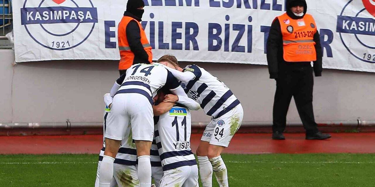Spor Toto Süper Lig: Kasımpaşa: 1 - Sivasspor: 0 (İlk yarı)