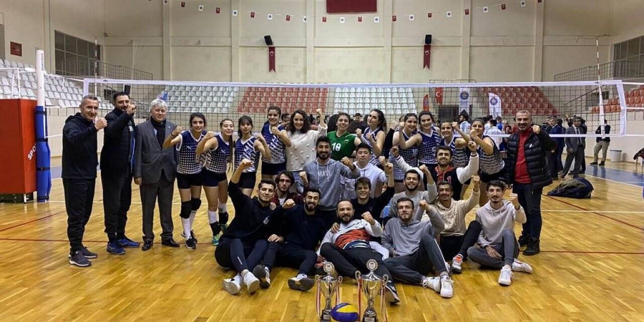 Voleybol takımlarının büyük başarısı