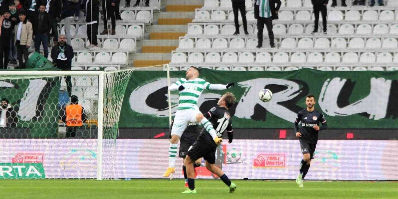 Spor Toto Süper Lig: Konyaspor: 0 - Antalyaspor: 0 (İlk yarı)