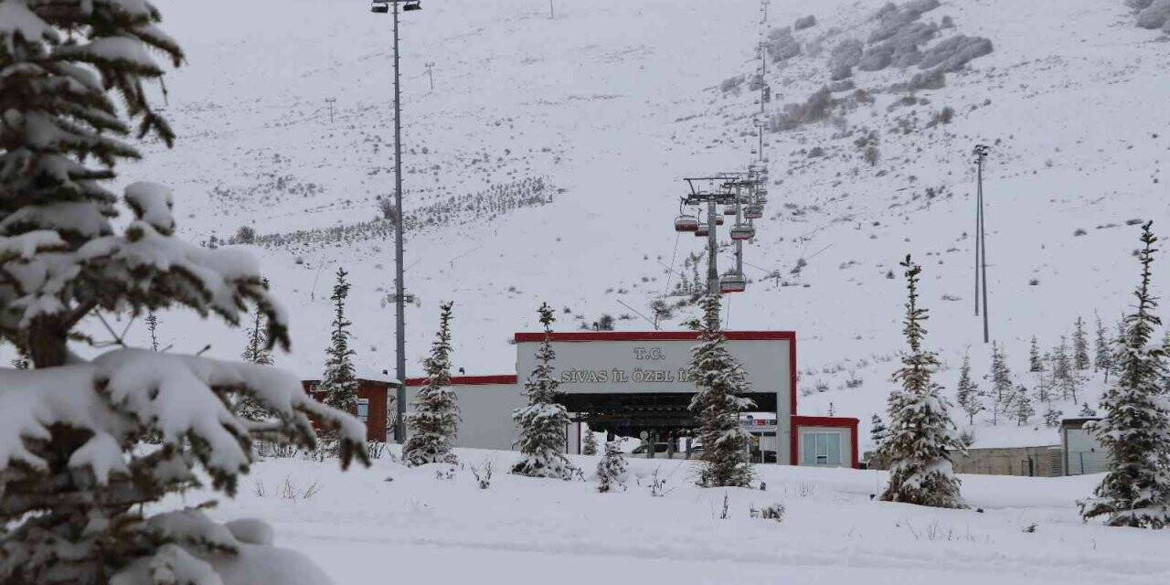 Yıldızdağı’nda kar kalındığı 30 santimetreye ulaştı