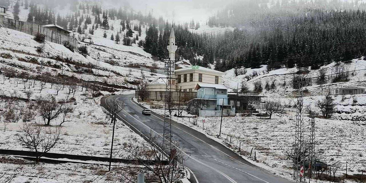 Kahramanmaraş’ta kar yağışı etkili oldu