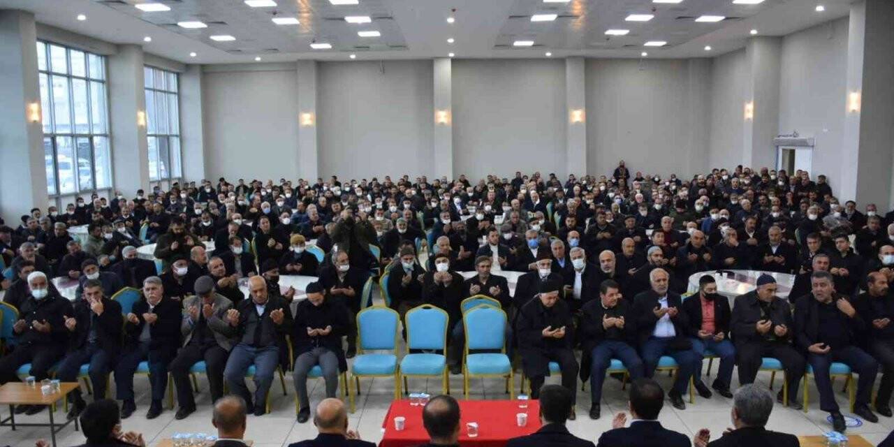 Tatvan’da husumetli iki aile düzenlenen tören ile barıştırıldı