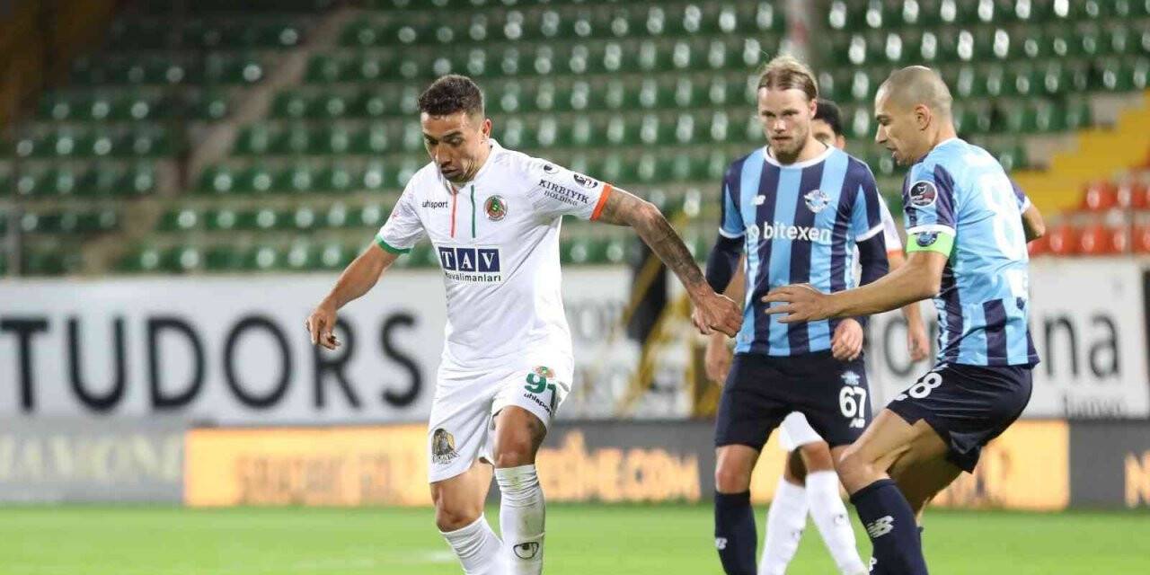 Spor Toto Süper Lig: Alanyaspor: 1 - Adana Demirspor: 3 (Maç sonucu)