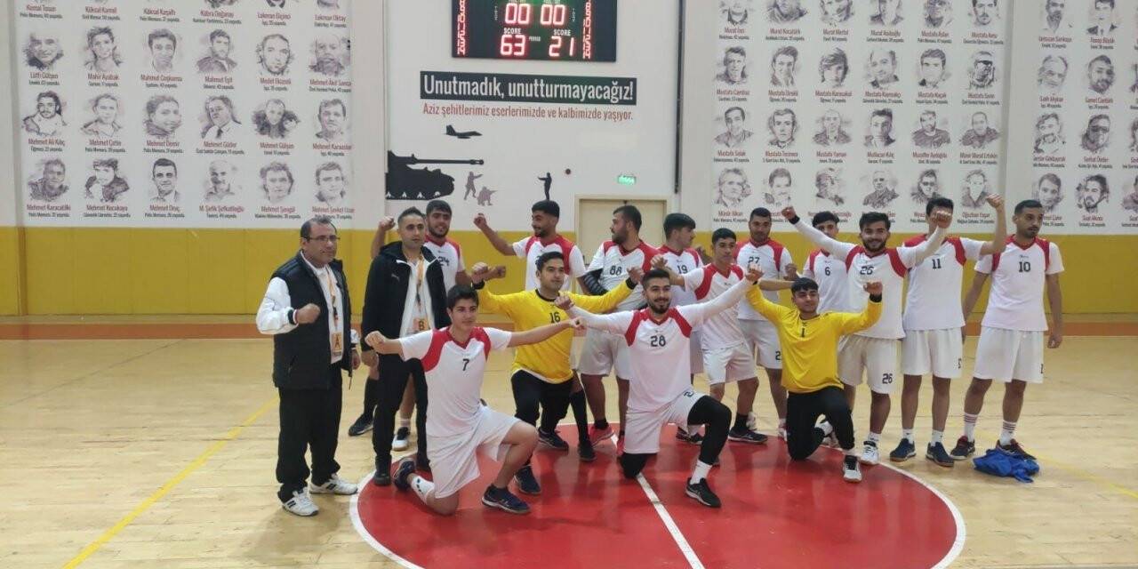 Gençlik ve Spor İl Müdürlüğü profesyonel liglere geri döndü