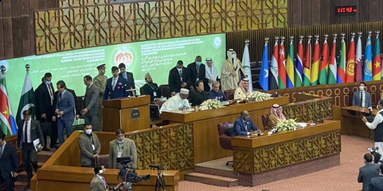 Bakan Çavuşoğlu: “Afgan kardeşlerimizle dayanışmamız bizim için ahlaki bir sorumluluk ve dini bir görevdir”