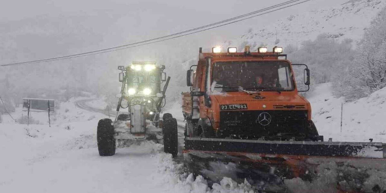 Tunceli-Erzincan yolu tır geçişine kapandı