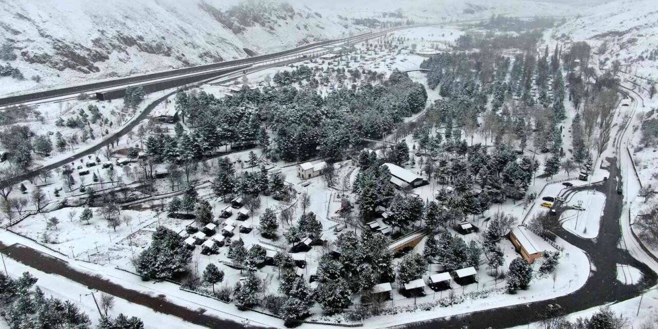 Paşabahçe’de kış masallarını andıran görüntüler