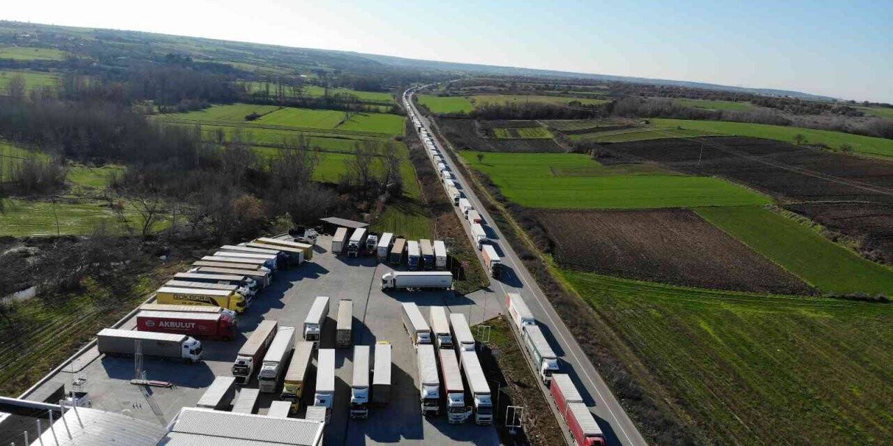 Bulgaristan sınırında 35 kilometrelik ihracat kuyruğu