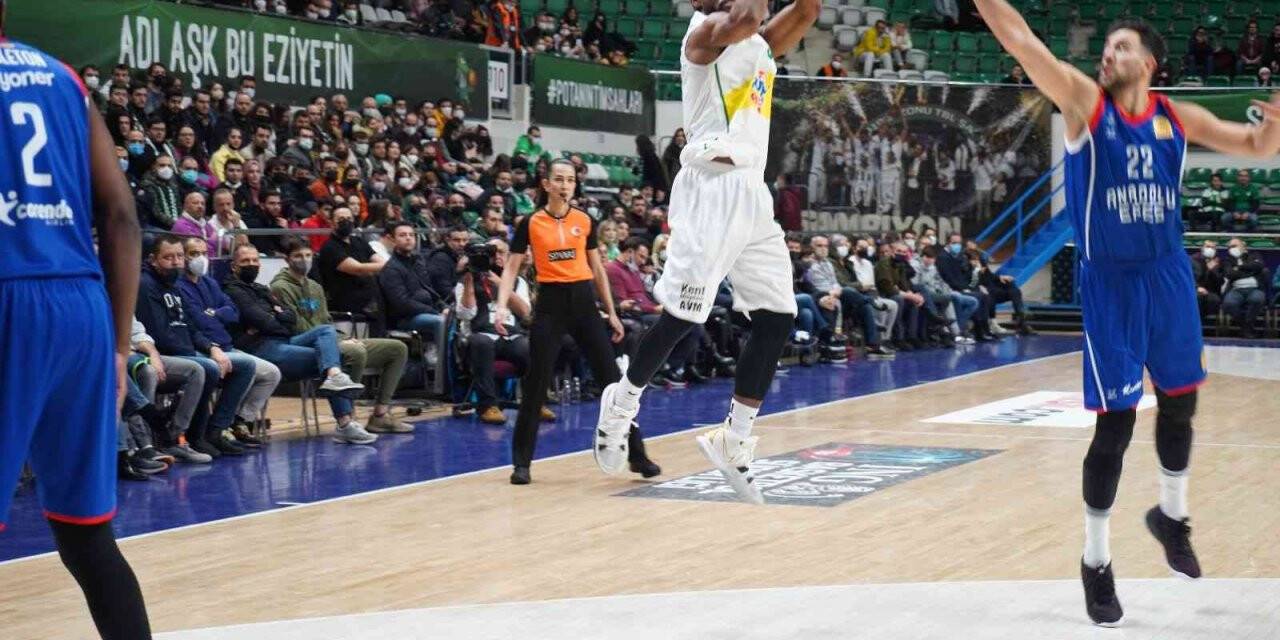 Frutti Extra Bursaspor, Anadolu Efes’i ağırladı
