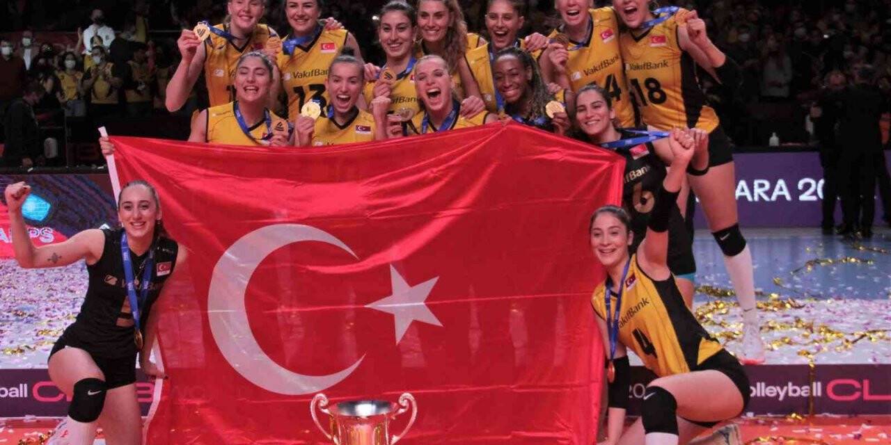 Şampiyon Vakıfbank kupasını aldı