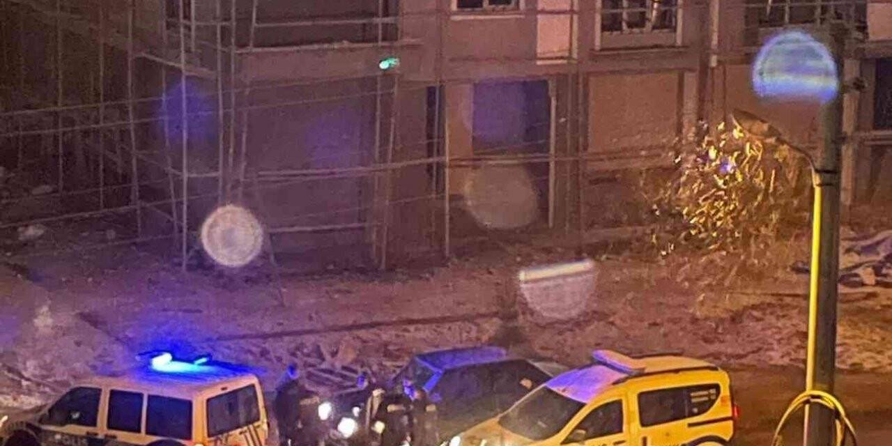 Demir çalan hırsızlar polis kovalamacası sonucu yakalandı