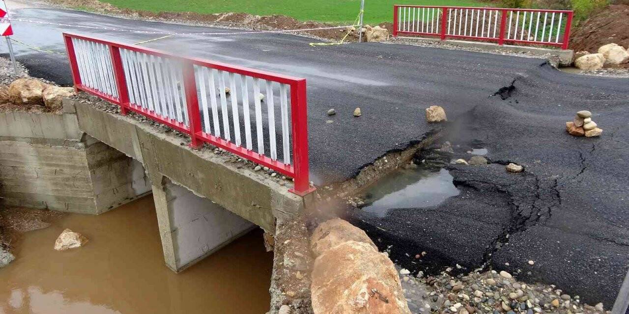 Osmaniye’de yağmur hayatı olumsuz etkiliyor