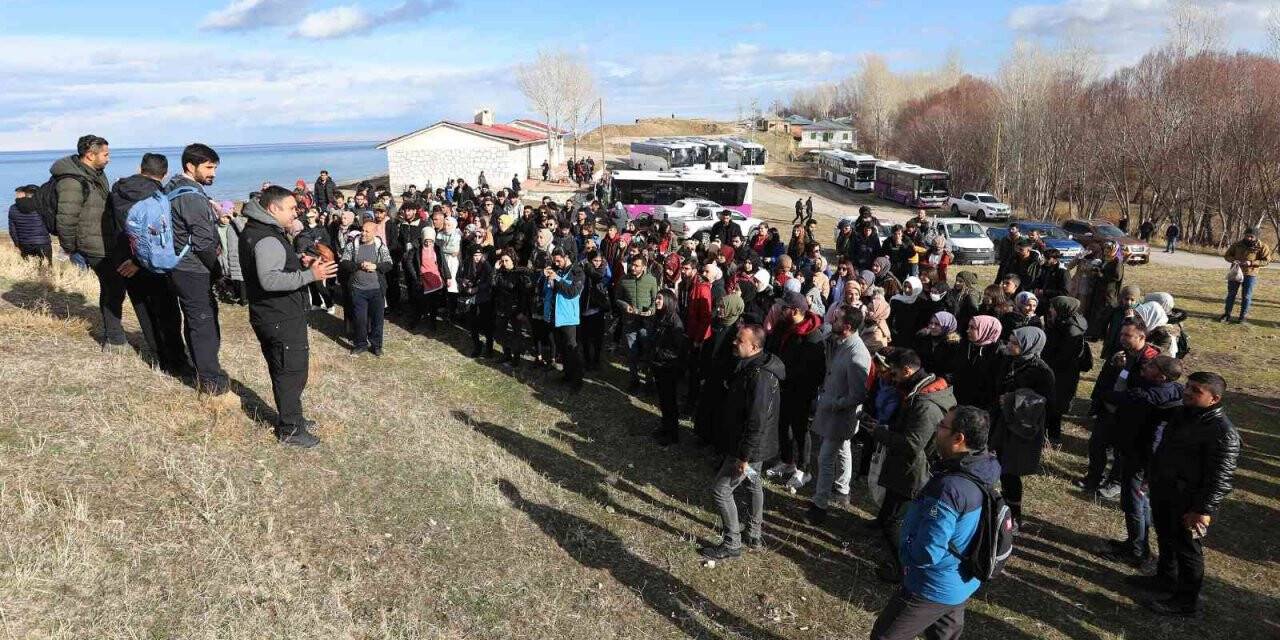 Van’da doğa yürüyüşü ve fotoğraf etkinliği
