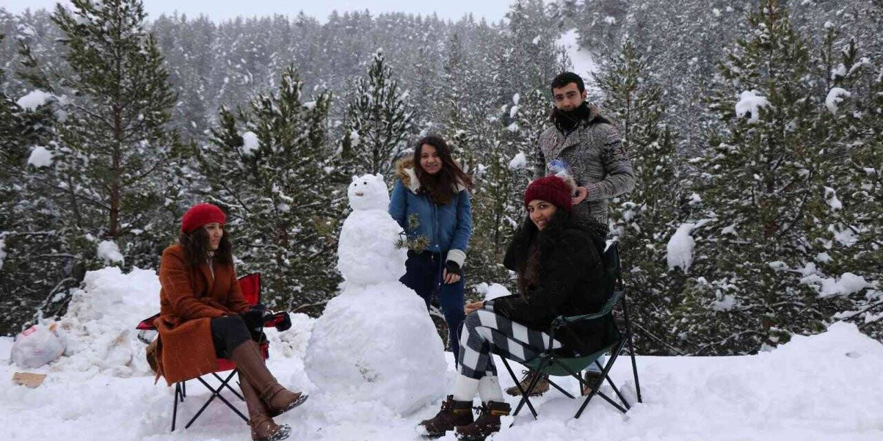 Erzincan’da kar ve tipiden 37 köy, 7 mezra yolu ulaşıma kapandı