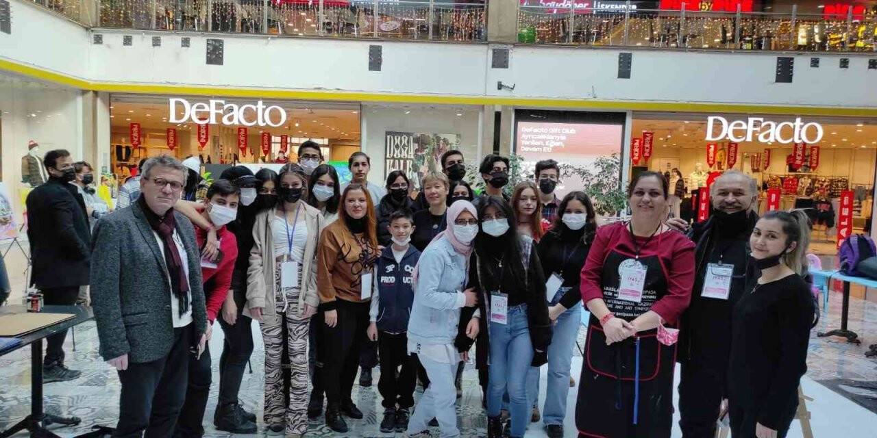 Ada Ülkesi Sanatçıları yılın son etkinliğini Isparta’da yaptı