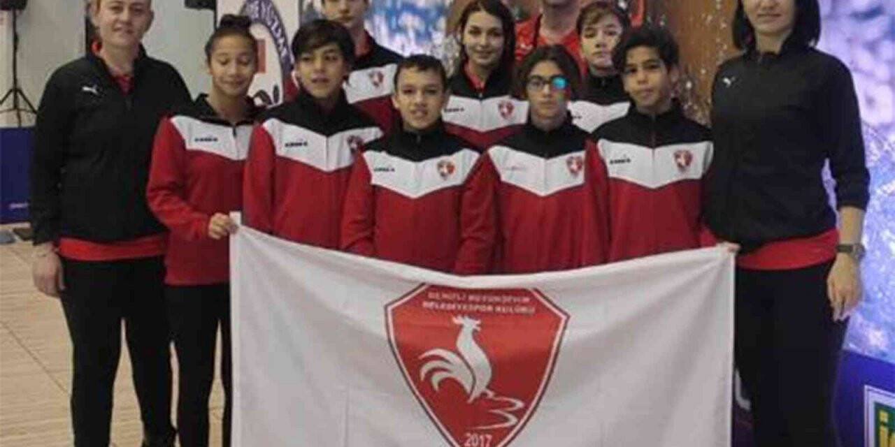 Şampiyonadan 8 madalyayla döndüler