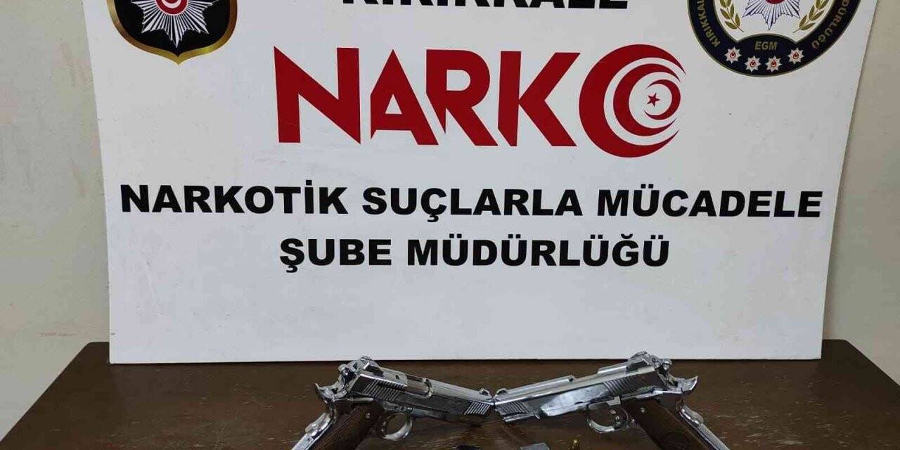 Kırıkkale’de 2 adet ruhsatsız tabanca ele geçirildi