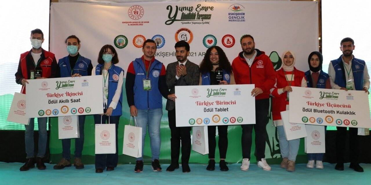 Milas Gençlik Merkezi, gönülleri yeşerterek Türkiye birincisi oldu