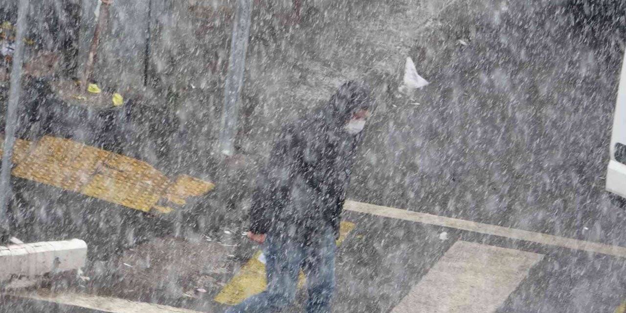 Ardahan’da kar yağışı