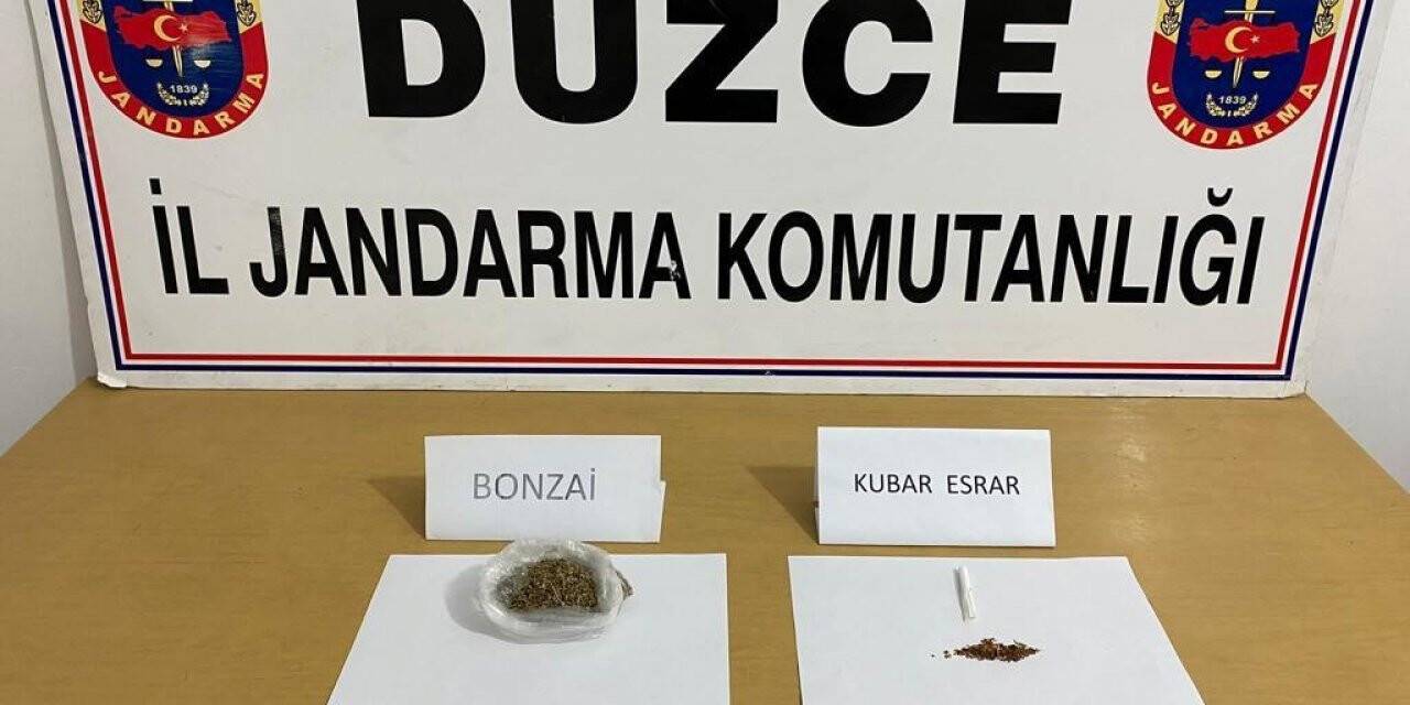 Kontrol için durdurulan araçta uyuşturucu çıktı