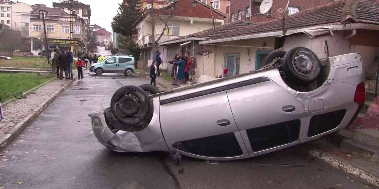Sancaktepe’de kaza yapan otomobil takla attı, 1 kişi yaralandı
