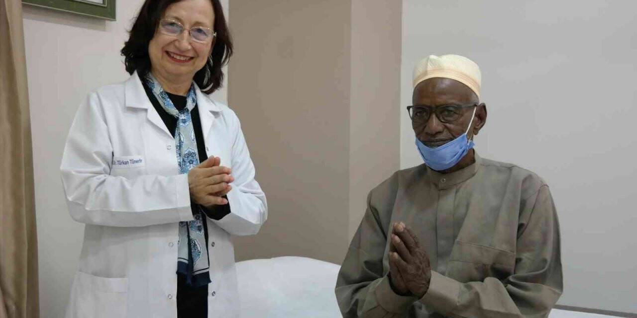 Afrikalı hasta şifayı Eskişehir’de buldu