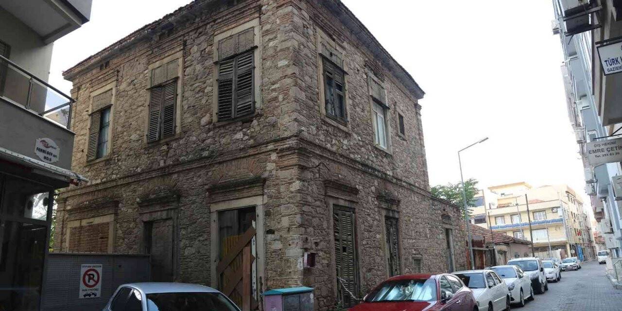 Gaziemir’in en eski yapısı valilik-belediye iş birliğinde yenilenecek