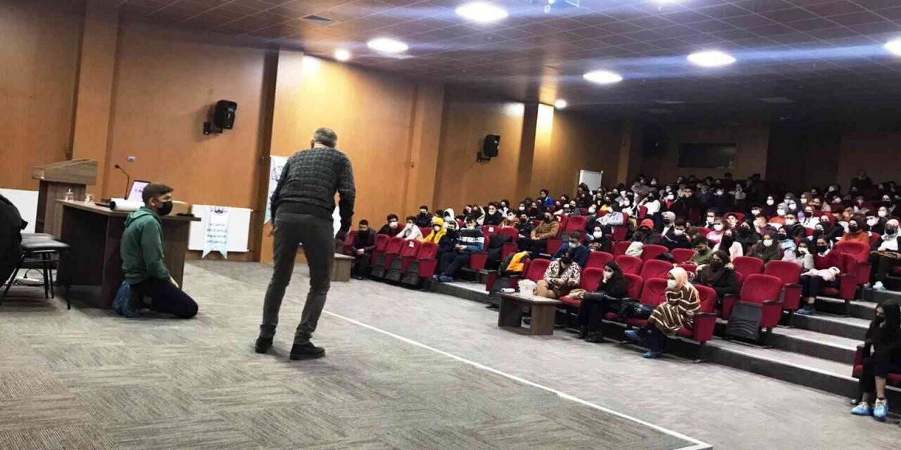 Hisarcık’ta öğretmen ve öğrencilere Afet Farkındalık Eğitimi