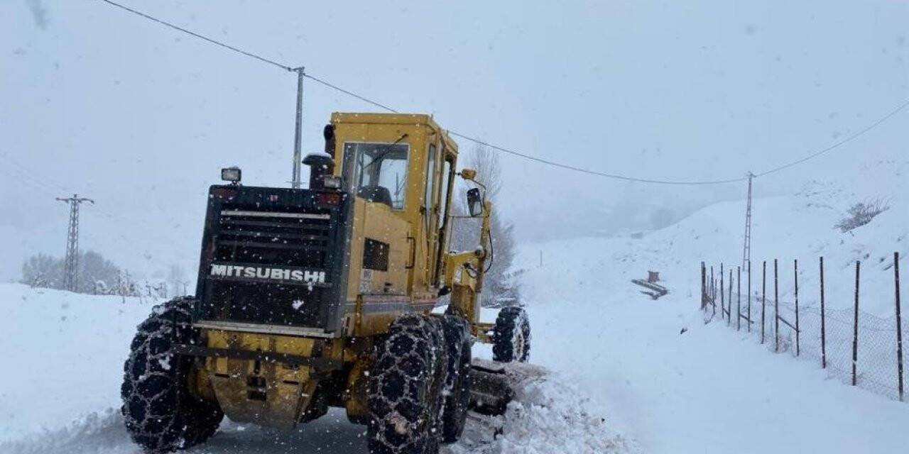Bingöl’de 115 köy yolu ulaşıma açıldı
