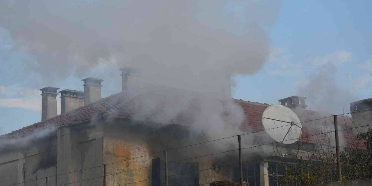 Söke’de ev yangını korkuttu