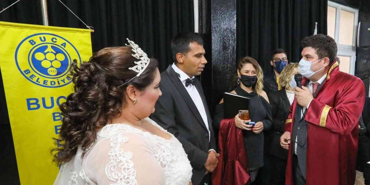 Pandemide İzmir’in nikâh yükünü Buca çekti
