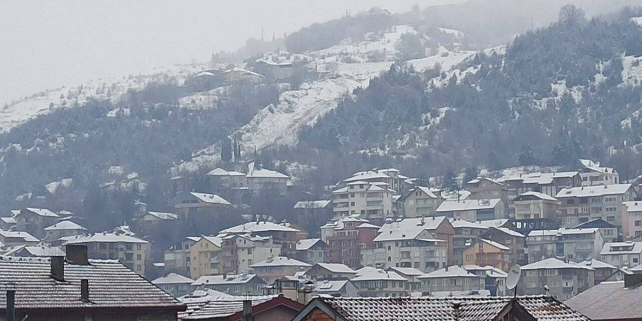 Devrek’te ulaşıma kapalı köy yolu yok