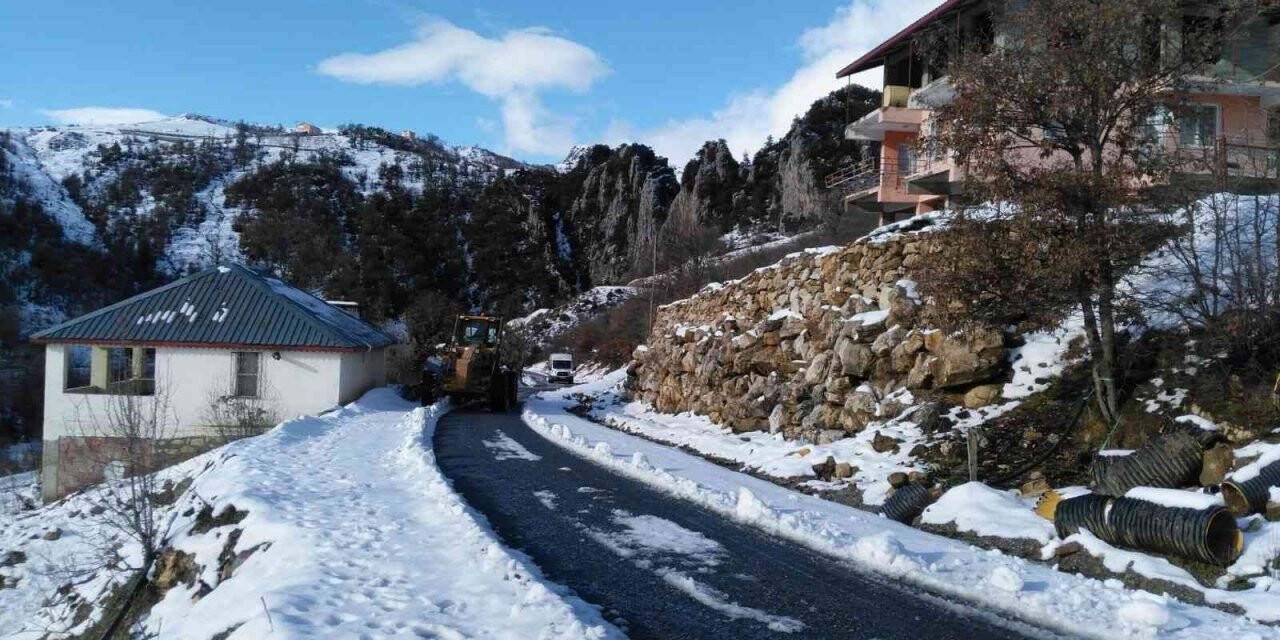 Alanya’da kardan kapanan yollar açılıyor