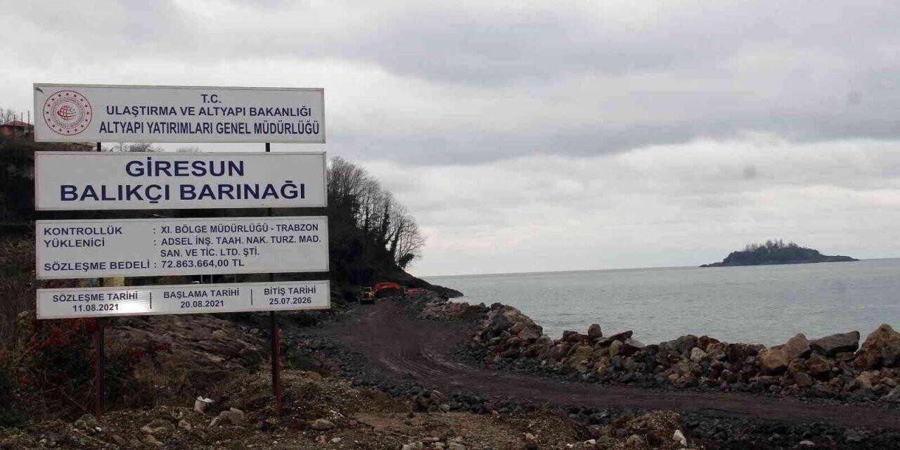 Türkiye’nin en büyük balıkçı barınağının yapımına Giresun’da başlandı