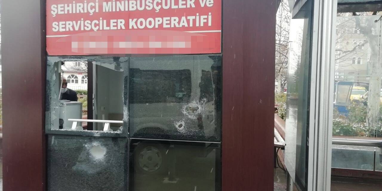 Samsun’da minibüs durağına silahlı saldırı: 4 yaralı