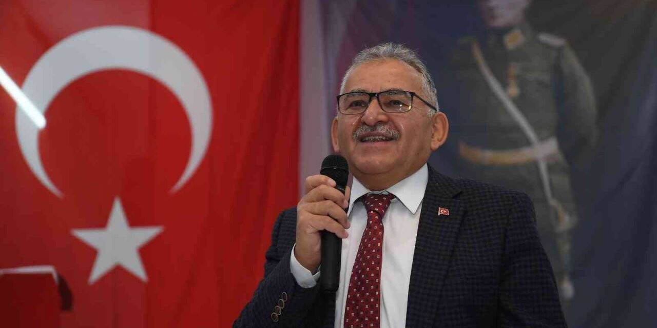 Başkan Büyükkılıç, Pınarbaşı’da muhtarlarla istişare toplantısı yaptı