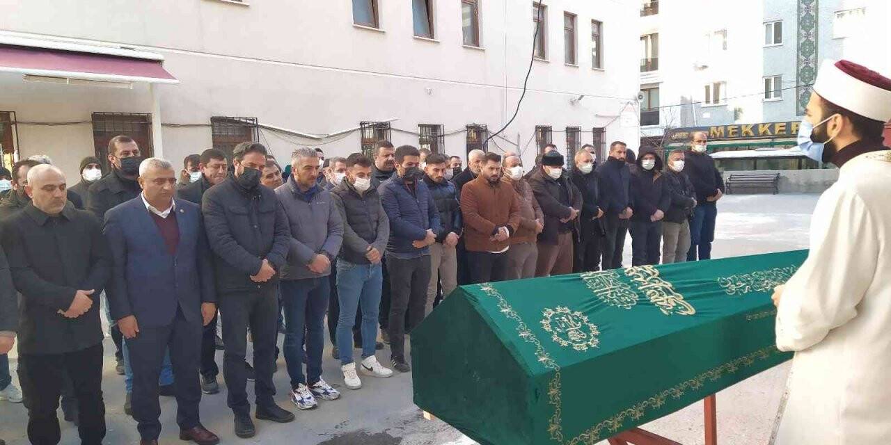 Avcılar’da sahte alkol içen adam hayatını kaybetti
